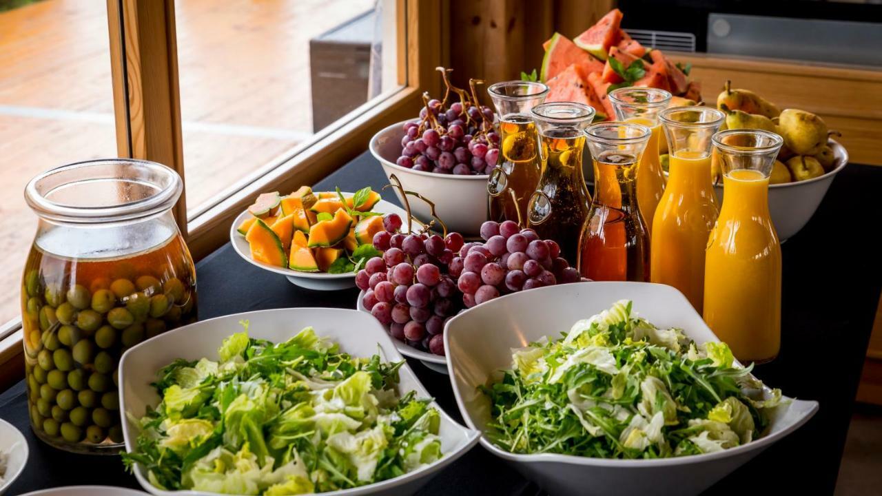 Hotel Jakubus Wilkow  외부 사진