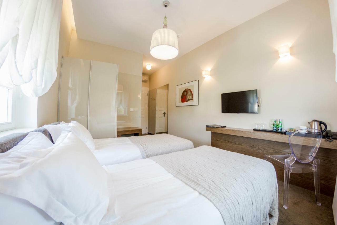 Hotel Jakubus Wilkow  외부 사진