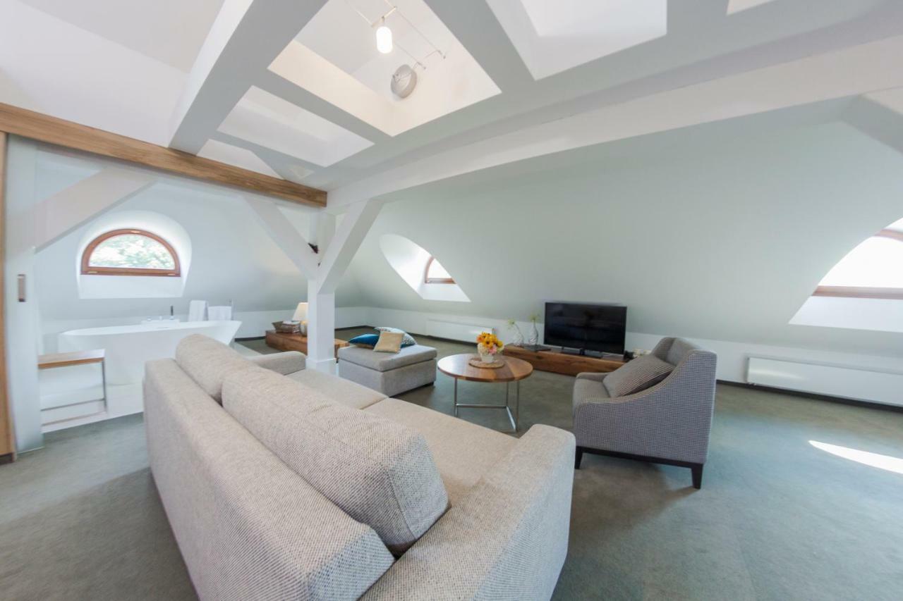 Hotel Jakubus Wilkow  외부 사진