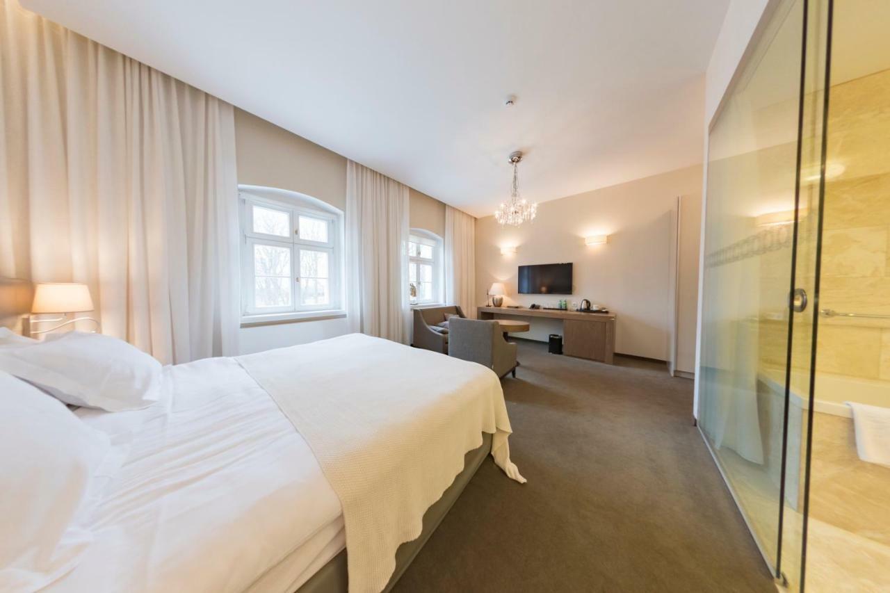 Hotel Jakubus Wilkow  외부 사진