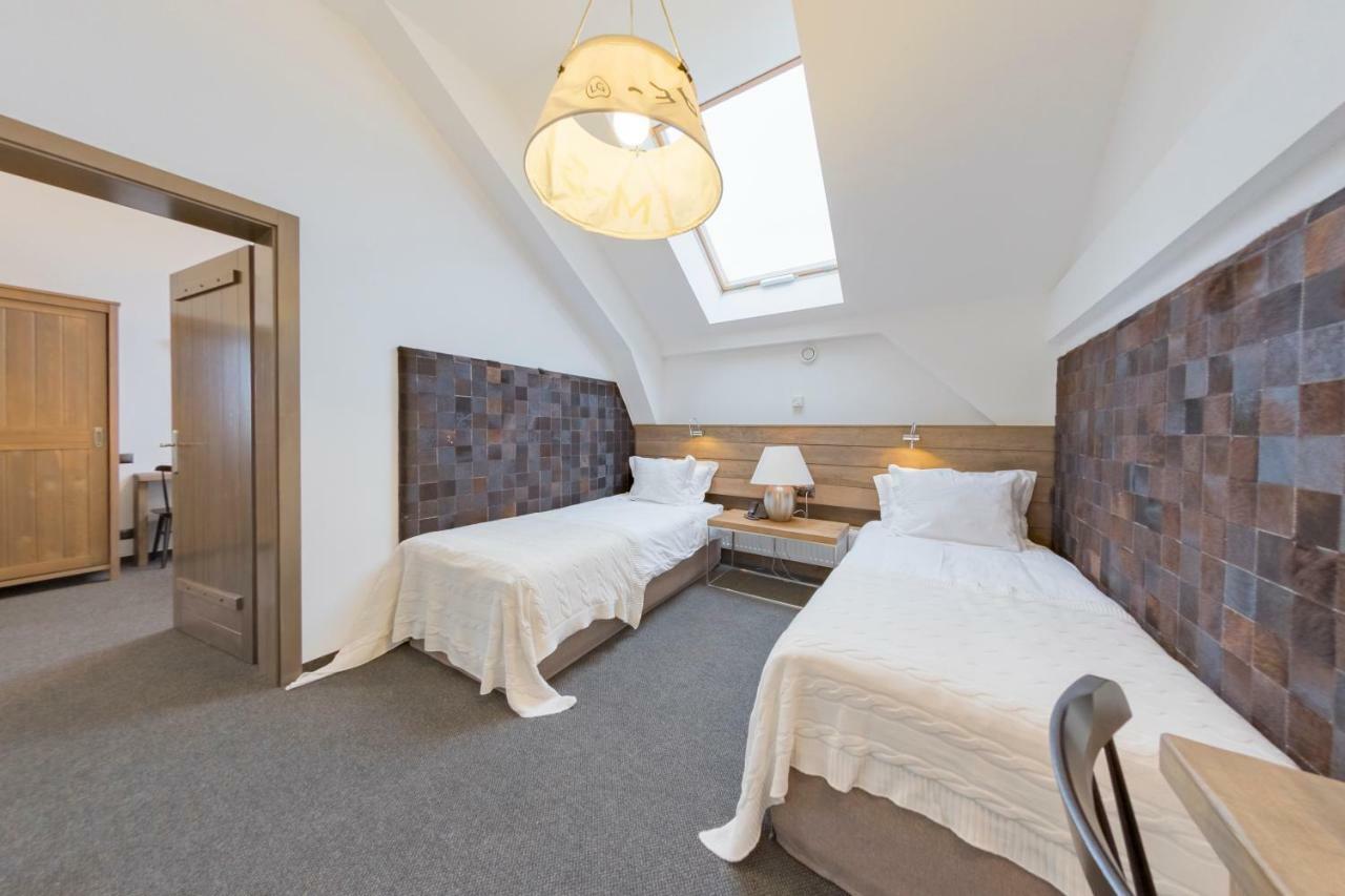 Hotel Jakubus Wilkow  외부 사진